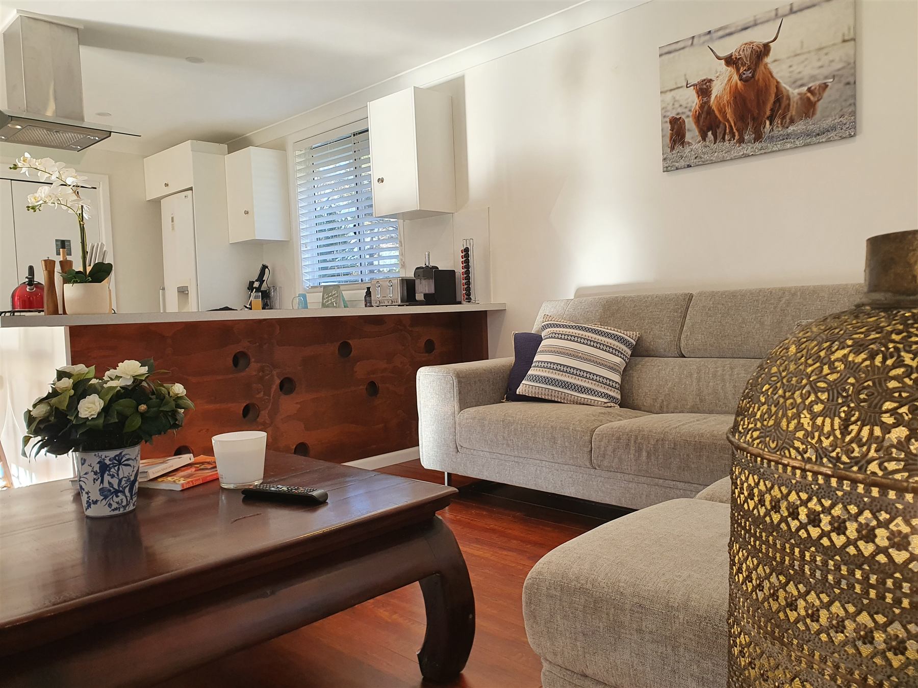 Lounge and kitchen